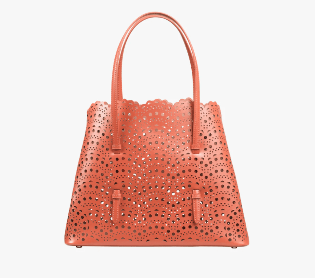 laser-cutting-leather-handbag